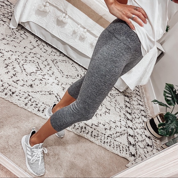 Cropped Heather Grey Athletic Leggings - Picture 1 of 6